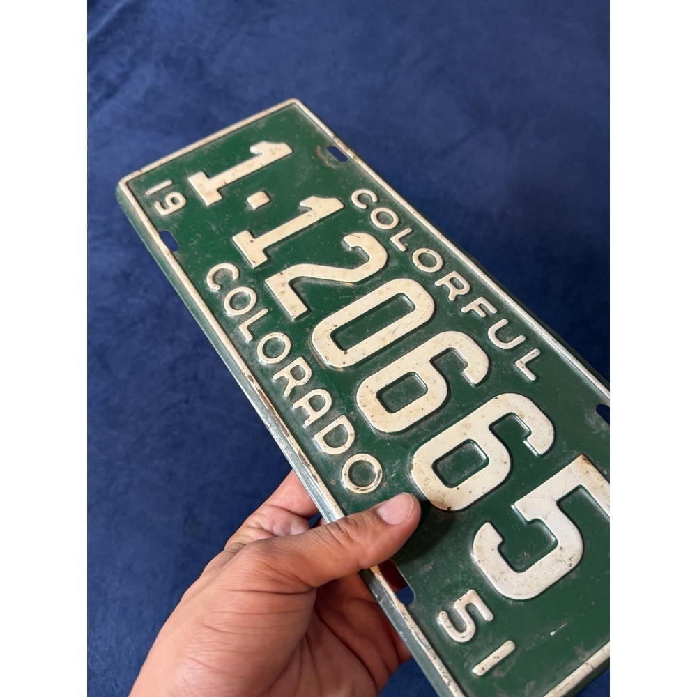 1951 COLORADO Truck License Plate Original Paint Green White 1-120665 Vintage